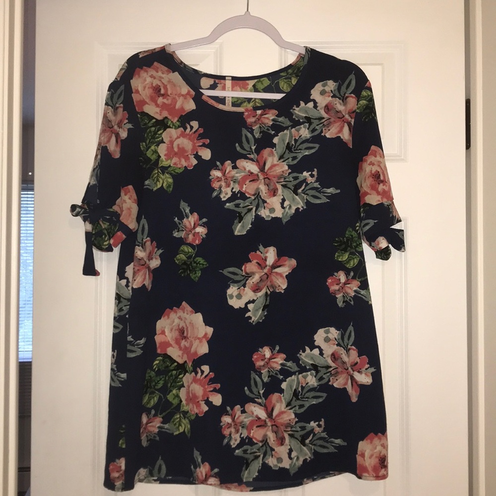Navy blue floral top